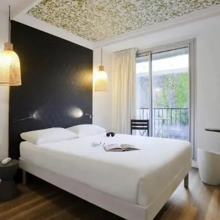 Hotel Ibis Styles Buttes Chaumont Parigi