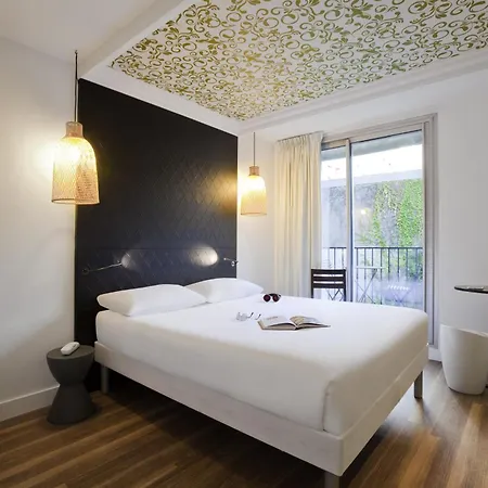 Ibis Styles Buttes Chaumont Hotel Parigi