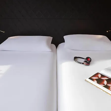 Ibis Styles Buttes Chaumont 3* Parigi
