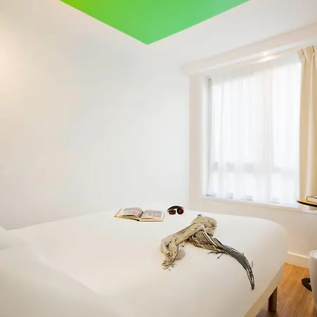Ibis Styles Buttes Chaumont Hotel 3*
