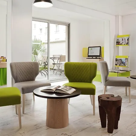 Hotel Ibis Styles Buttes Chaumont 3*