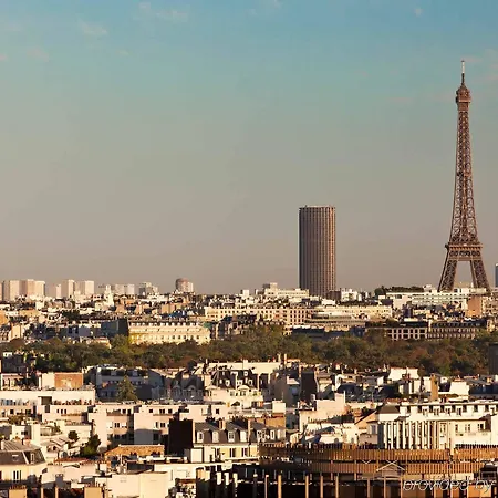 Ibis Styles Buttes Chaumont Parigi