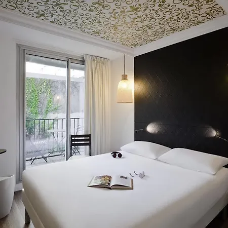 Ibis Styles Buttes Chaumont Parigi