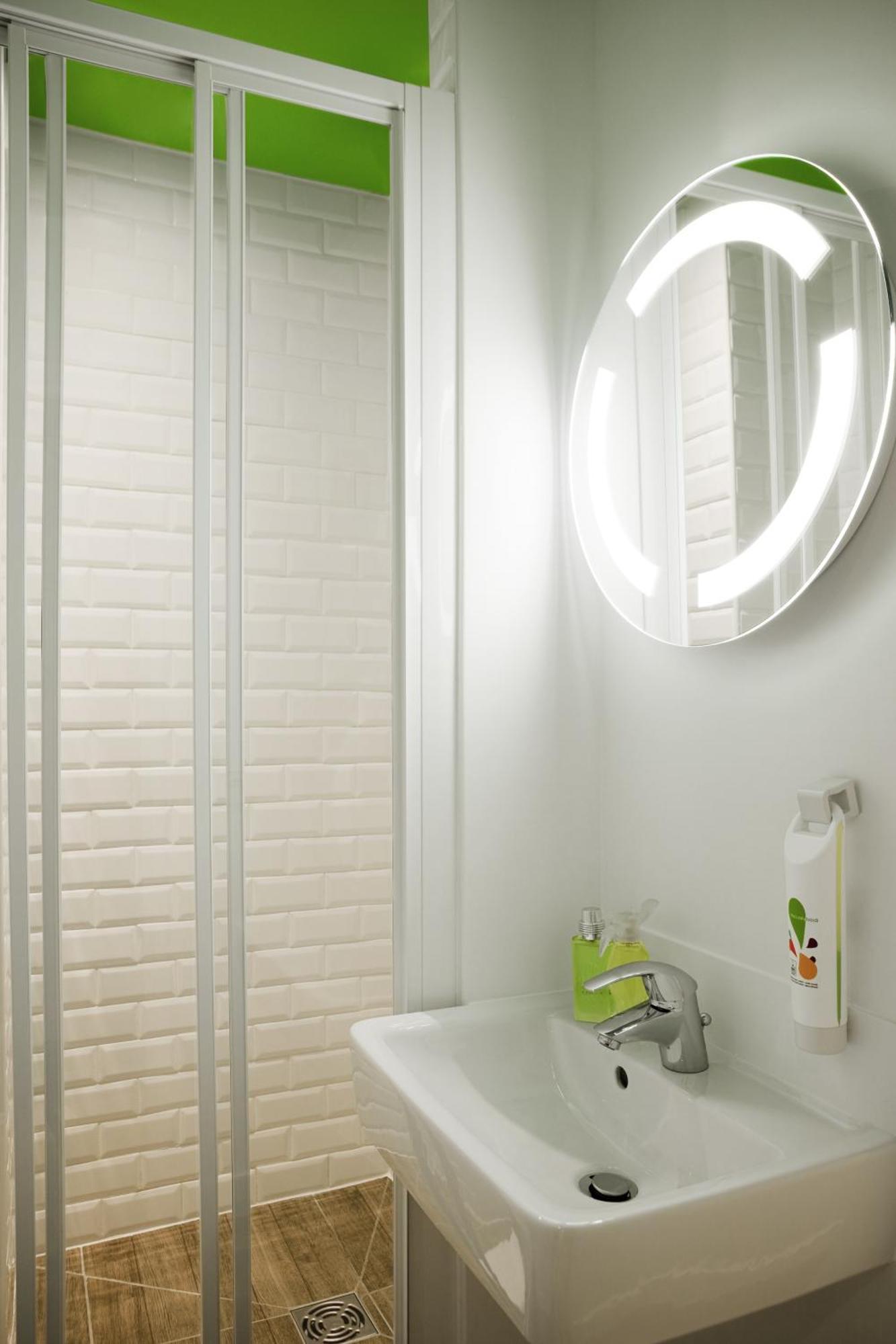 Hotel Ibis Styles Buttes Chaumont