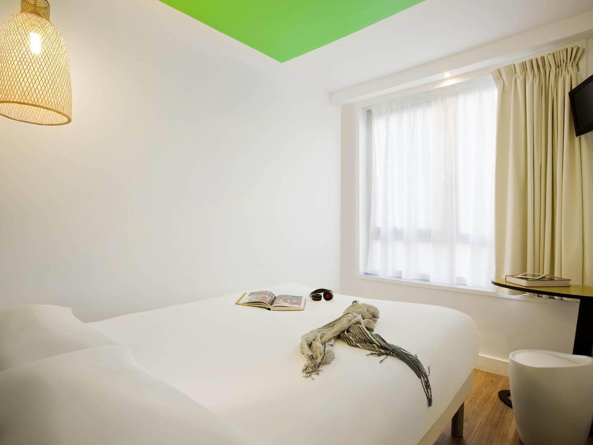 Ibis Styles Buttes Chaumont Paris