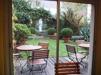 Ibis Styles Buttes Chaumont Hotel Paris