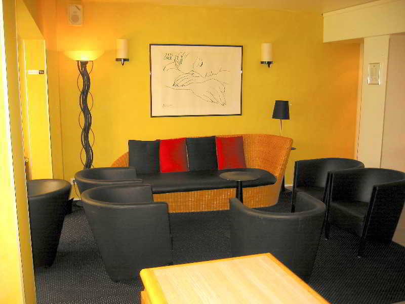 Hotel Ibis Styles Buttes Chaumont Paris